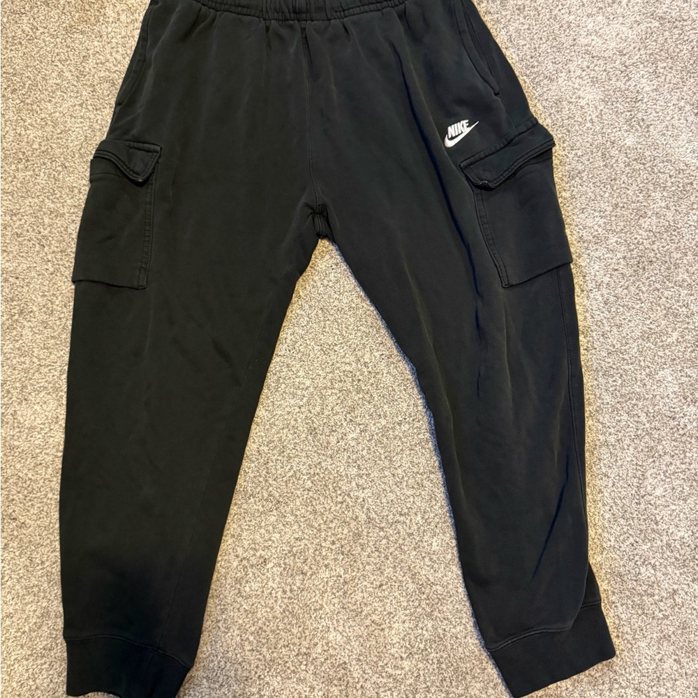 Size L Nike Black Joggers with Side Pockets